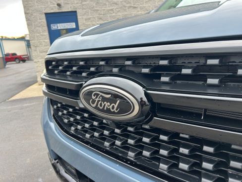 New 2025 Ford Ranger Lariat w/ Black Appearance Package image 23