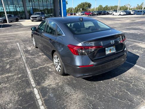 Used 2023 Honda Civic LX image 4