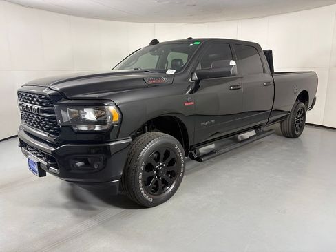 Used 2022 RAM 3500 Big Horn w/ Night Edition AWD/4WD image 4