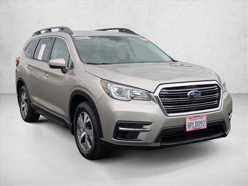 Used 2020 Subaru Ascent Premium w/ Convenience Package image 3