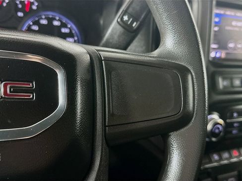 Used 2021 GMC Sierra 1500 4x4 Crew Cab w/ Sierra Value Package image 26