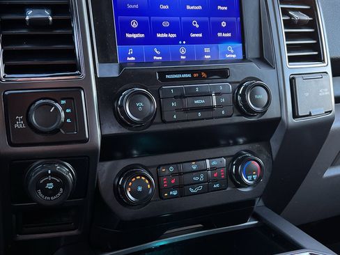 Used 2020 Ford F150 XLT w/ Equipment Group 302A Luxury image 22