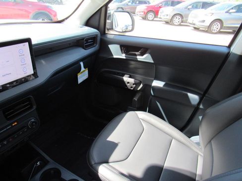 New 2026 Ford Maverick Lariat w/ Black Appearance Package AWD/4WD image 25