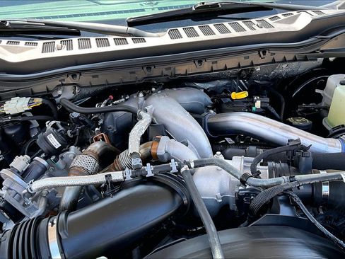 Used 2024 Ford F250 Lariat w/ Sport Appearance Package AWD/4WD image 33