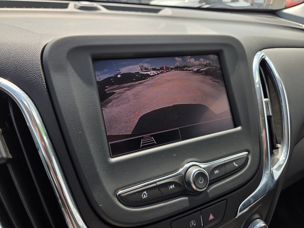 Used 2024 Chevrolet Equinox LT w/ LPO, Cargo Package FWD image 33
