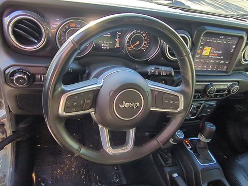 Used 2021 Jeep Wrangler Unlimited Sahara image 10