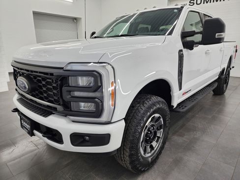 Used 2023 Ford F250 XLT w/ Tremor Off-Road Package image 7