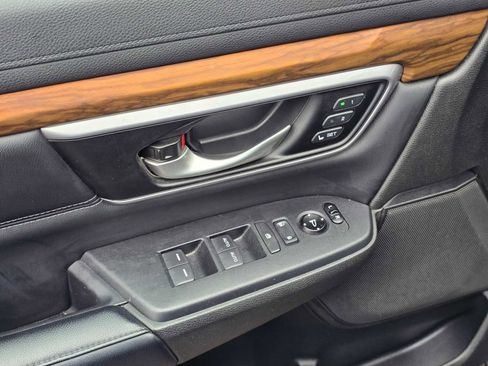 Used 2017 Honda CR-V Touring image 23