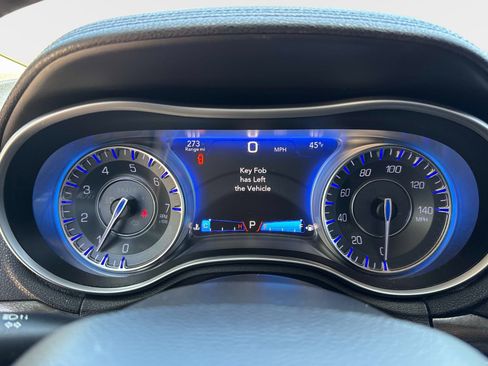 Used 2015 Chrysler 300 Limited w/ Driver Convenience Group RWD image 25