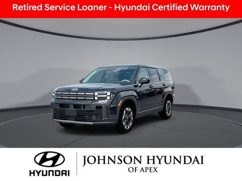 Used 2025 Hyundai Santa Fe SE AWD/4WD image 3
