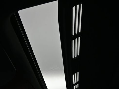 Used 2022 Mercedes-Benz GLE 350 GLE 350 w/ Premium Package image 20