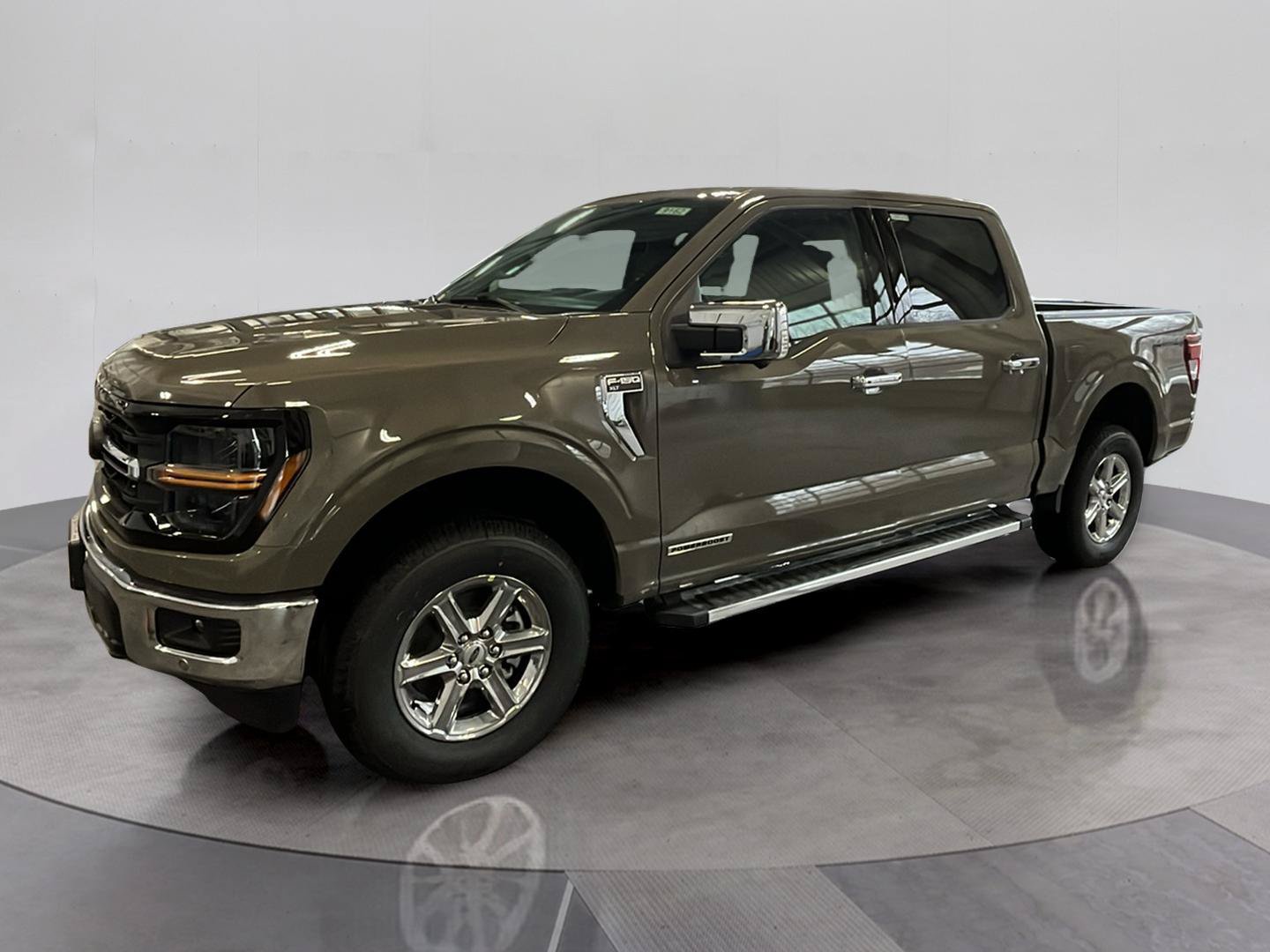 Used 2025 Ford F150 XLT w/ Equipment Group 302A MID AWD/4WD image 1