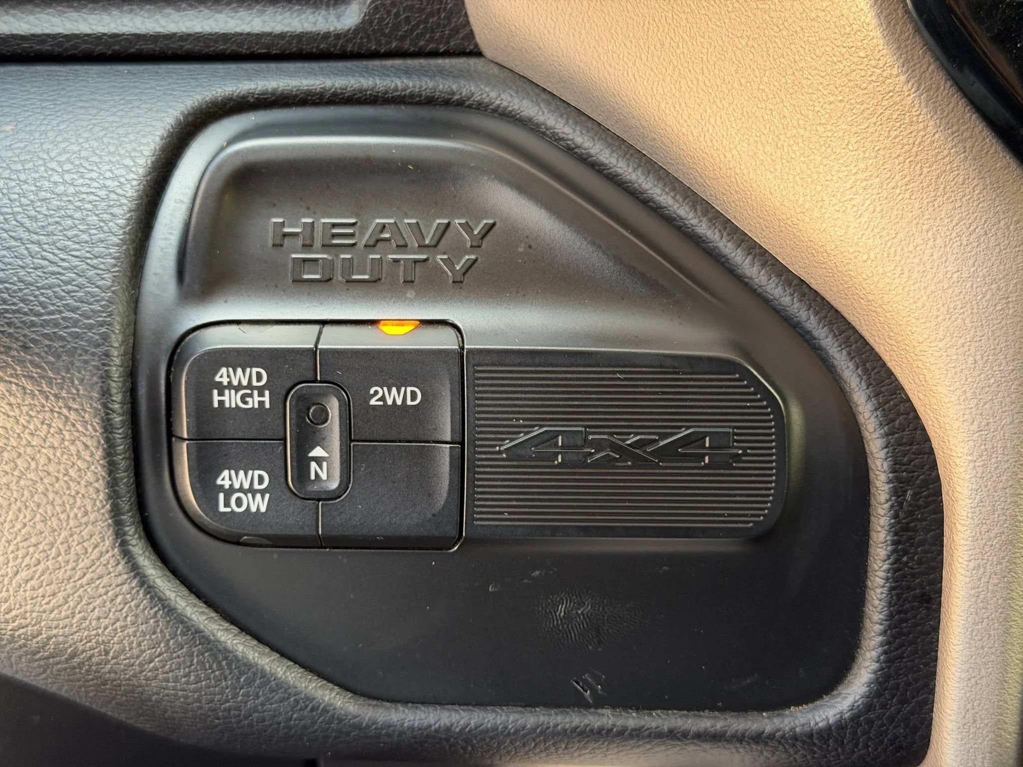 Used 2022 RAM 3500 4x4 Crew Cab Laramie DRW image 23