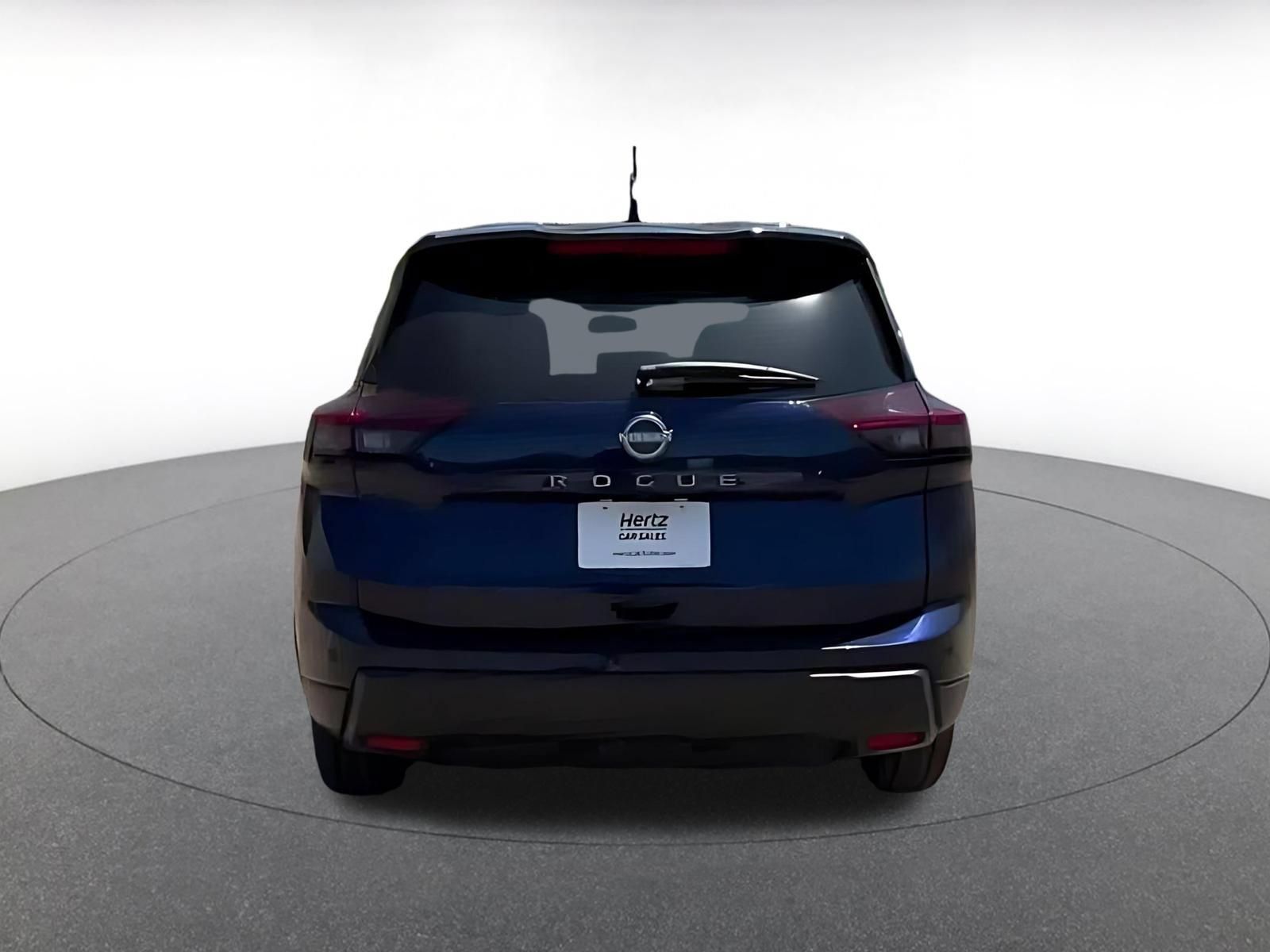 Used 2025 Nissan Rogue SV FWD image 9
