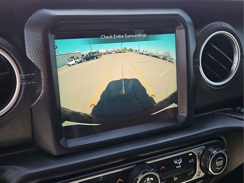 Used 2023 Jeep Wrangler Unlimited Rubicon 4xe w/ Cold Weather Group AWD/4WD image 20