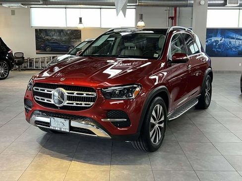 Used 2024 Mercedes-Benz GLE 350 4MATIC image 3