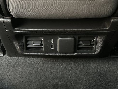 Used 2022 Chevrolet Silverado 1500 LT image 14