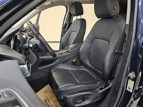 Used 2018 Jaguar F-PACE Premium AWD/4WD image 18