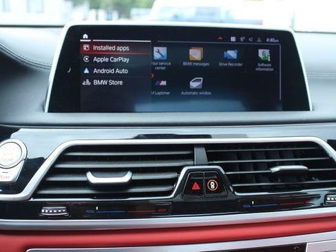 Used 2022 BMW 750i xDrive w/ M Sport Package AWD/4WD image 32