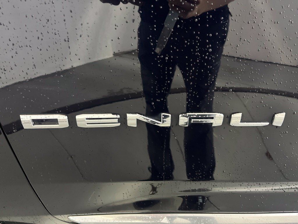 Used 2022 GMC Yukon Denali AWD/4WD image 42