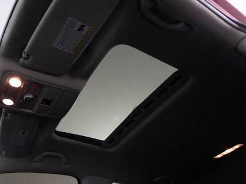 Used 2018 Volkswagen Passat 2.0T SE w/ SE Lighting Package image 32