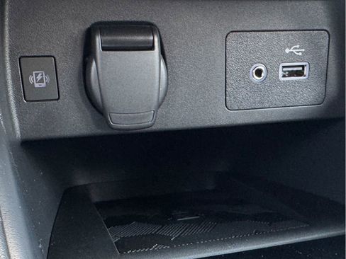 New 2025 Nissan Versa SV image 14