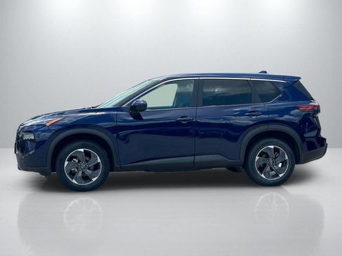 Used 2025 Nissan Rogue SV FWD image 8