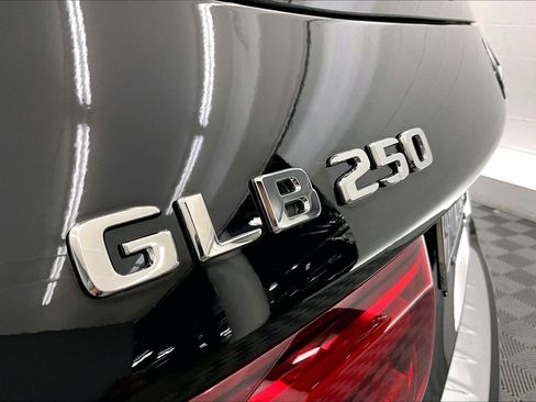 Used 2026 Mercedes-Benz GLB 250 image 7