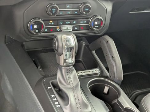 New 2025 Ford Bronco Badlands w/ Sasquatch Package image 18