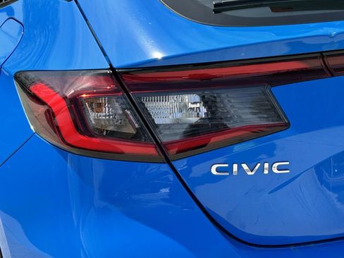 Used 2025 Honda Civic Sport image 7