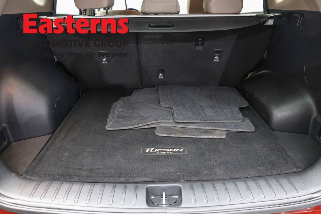 Used 2020 Hyundai Tucson SE w/ Cargo Package AWD/4WD image 9