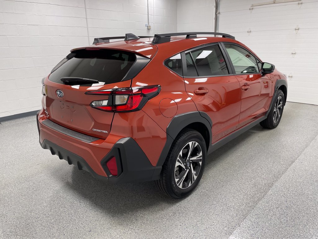 Used 2025 Subaru Crosstrek 2.5i Premium AWD/4WD image 12