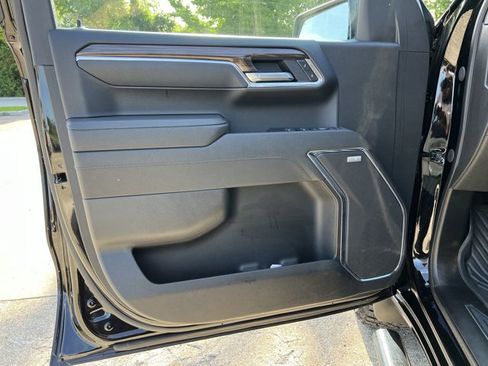 Used 2025 Chevrolet Silverado 1500 LT Trail Boss w/ LT Trail Boss Premium Package AWD/4WD image 23