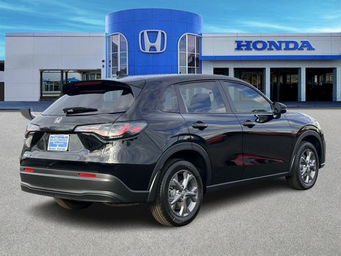 New 2026 Honda HR-V LX image 6