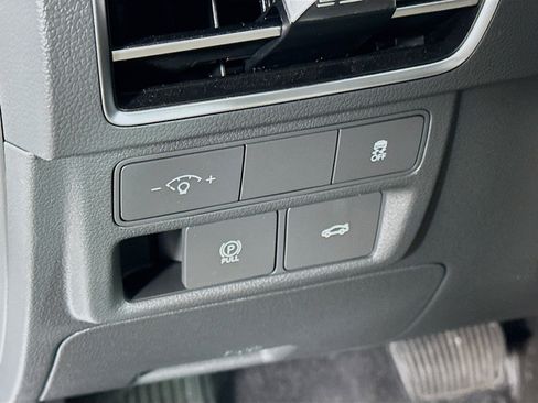 Used 2025 Hyundai Sonata SEL FWD image 17