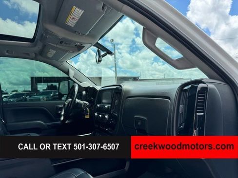 Used 2019 Chevrolet Silverado 2500 LTZ w/ Duramax Plus Package AWD/4WD image 10