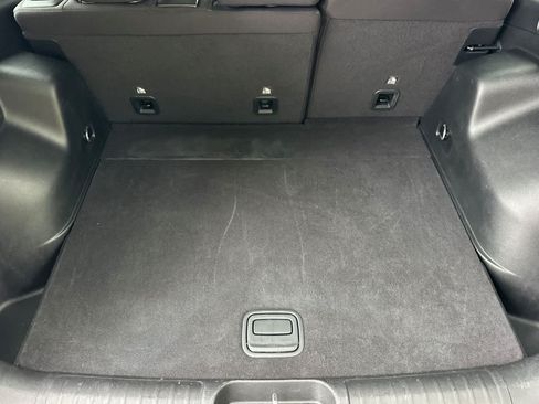 Used 2019 Jeep Cherokee Latitude w/ Popular Appearance Group FWD image 15