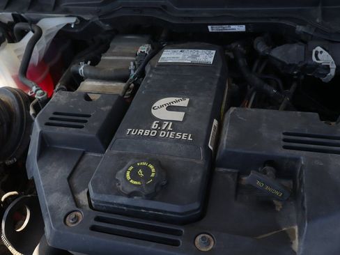 Used 2018 RAM 4500 Tradesman w/ Power & Remote Entry Group image 14