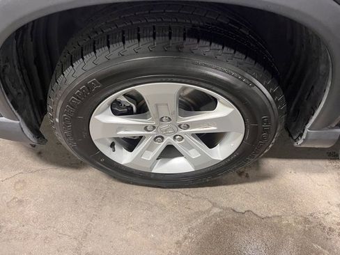 Used 2023 Honda Pilot LX image 29