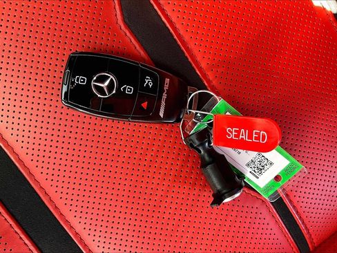 Used 2024 Mercedes-Benz GLE 63 AMG S w/ Driver Assistance Package image 11
