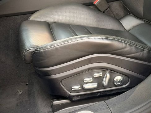 Used 2018 Porsche Panamera Turbo image 17