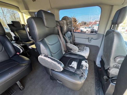 Used 2018 Ford Transit 150 XLT image 15