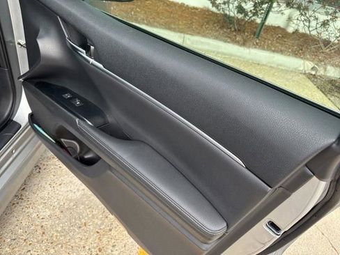 Used 2020 Toyota Camry XSE image 34