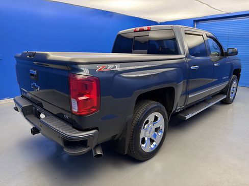 Used 2017 Chevrolet Silverado 1500 LTZ Z71 w/ LTZ Plus Package image 7