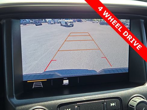 Used 2022 Chevrolet Colorado ZR2 w/ LPO, Power Package AWD/4WD image 18