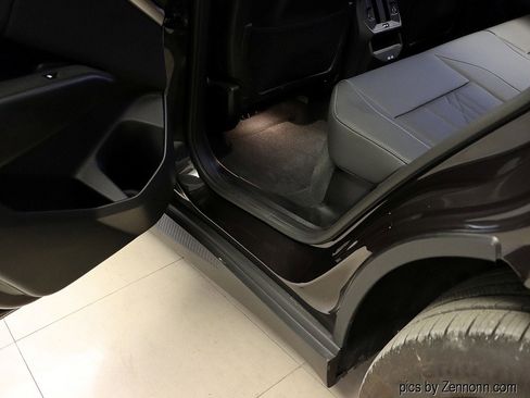 Used 2025 BMW X3 xDrive30i w/ Convenience Package image 25