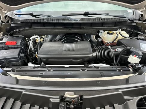 Used 2021 Chevrolet Tahoe LT w/ LT Signature Package RWD image 8