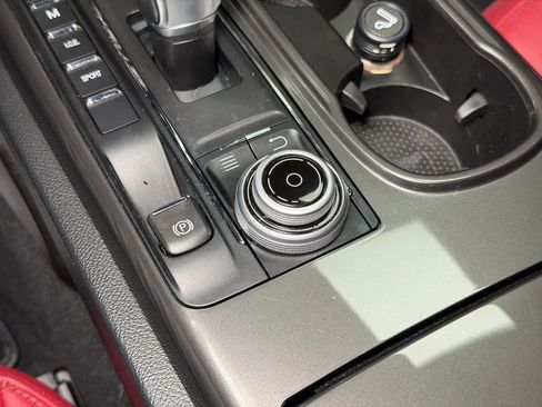 Used 2018 Maserati Ghibli S RWD image 46