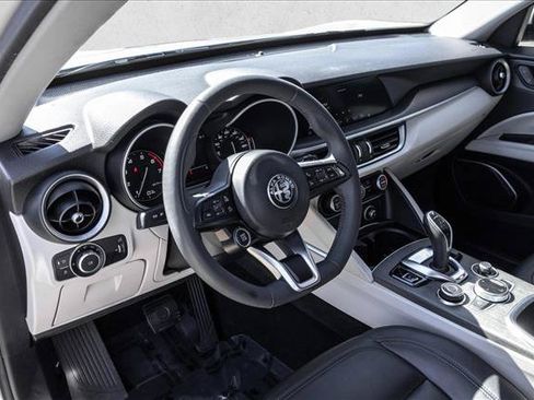 Used 2020 Alfa Romeo Stelvio Ti AWD/4WD image 10