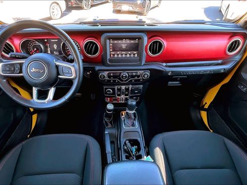 Used 2021 Jeep Wrangler Unlimited Rubicon w/ Steel Bumper Group image 15